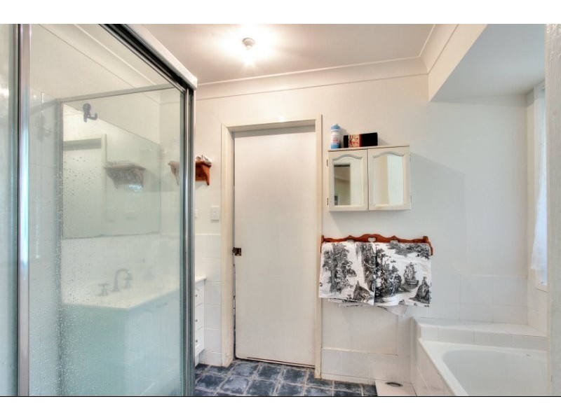 9 Oxley Circuit, Daisy Hill QLD 4127