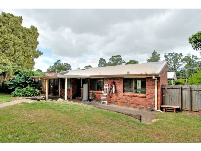 9 Oxley Circuit, Daisy Hill QLD 4127