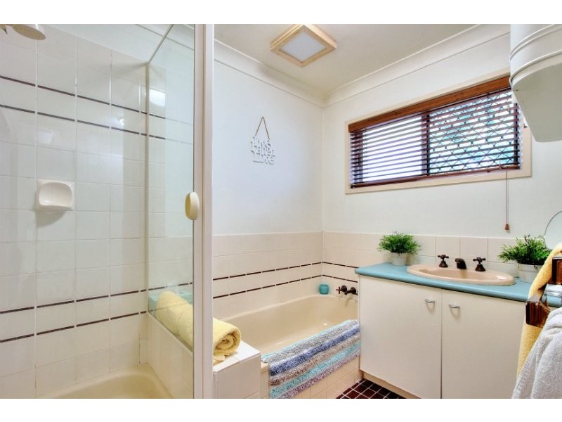 6 Trinette Street, Shailer Park QLD 4128