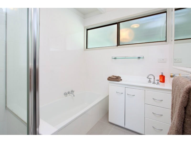 48 Brentwood Drive, Daisy Hill QLD 4127