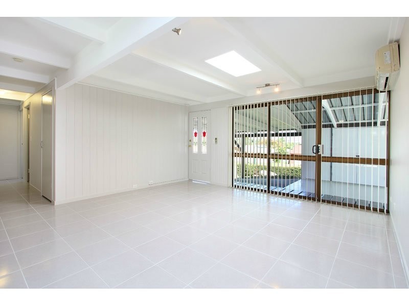 48 Brentwood Drive, Daisy Hill QLD 4127