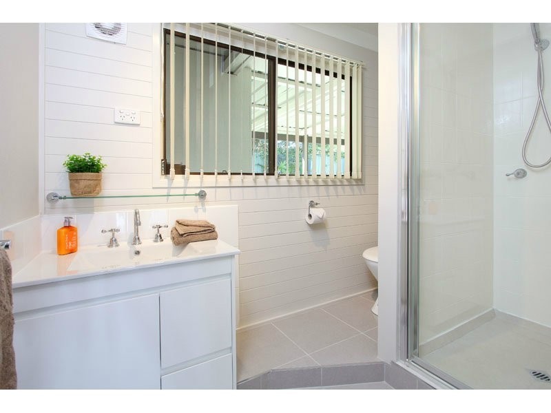 48 Brentwood Drive, Daisy Hill QLD 4127
