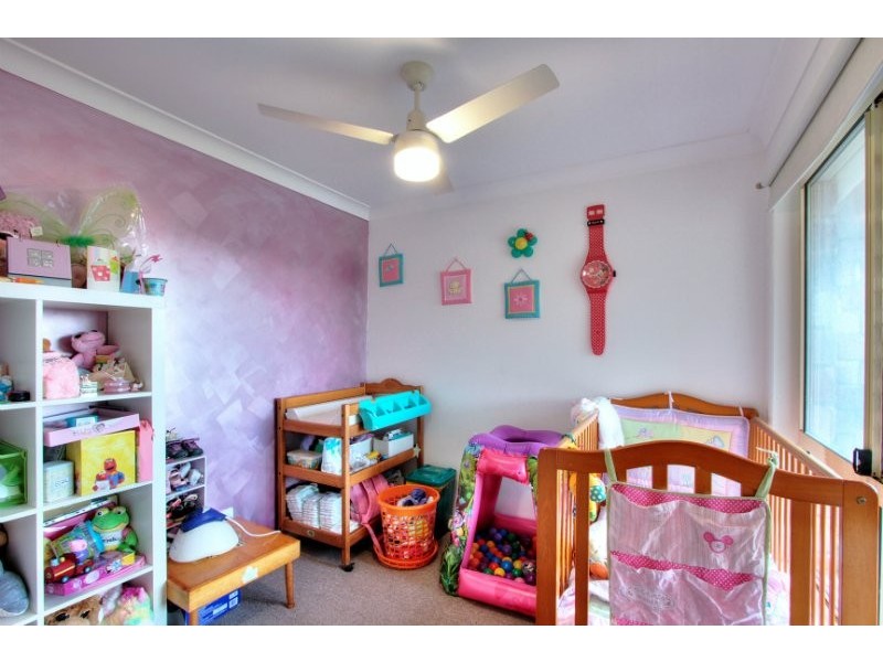 2 Vromans Court, Edens Landing QLD 4207