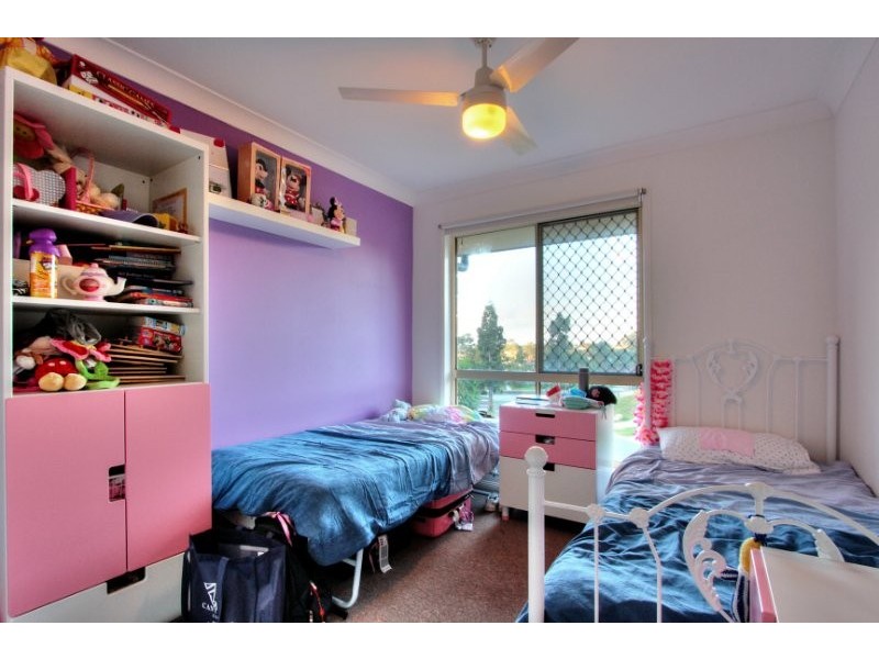 2 Vromans Court, Edens Landing QLD 4207