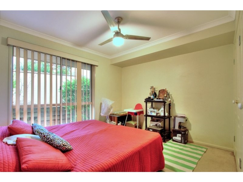 6/8 John Paul Drive, Daisy Hill QLD 4127