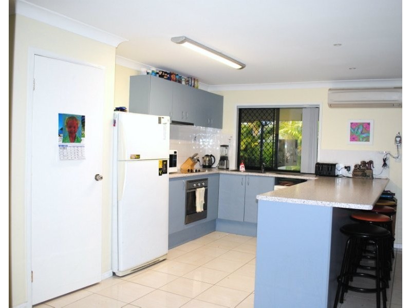 27 Lake Breeze Drive, Loganholme QLD 4129