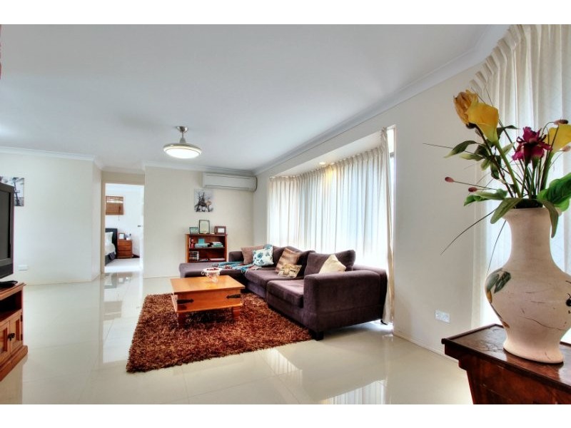 61 Ellendale Cres, Daisy Hill QLD 4127