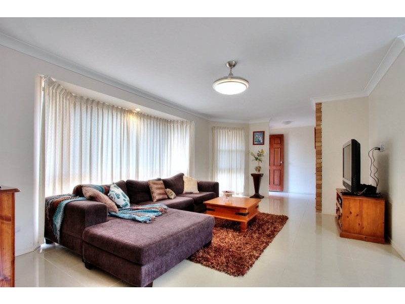 61 Ellendale Cres, Daisy Hill QLD 4127