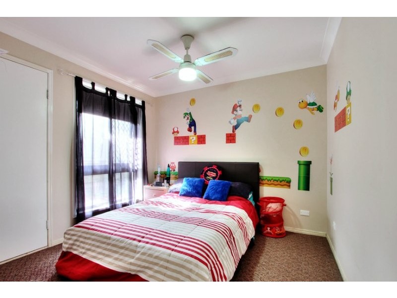 61 Ellendale Cres, Daisy Hill QLD 4127