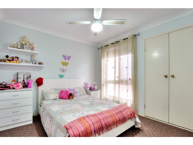 61 Ellendale Cres, Daisy Hill QLD 4127