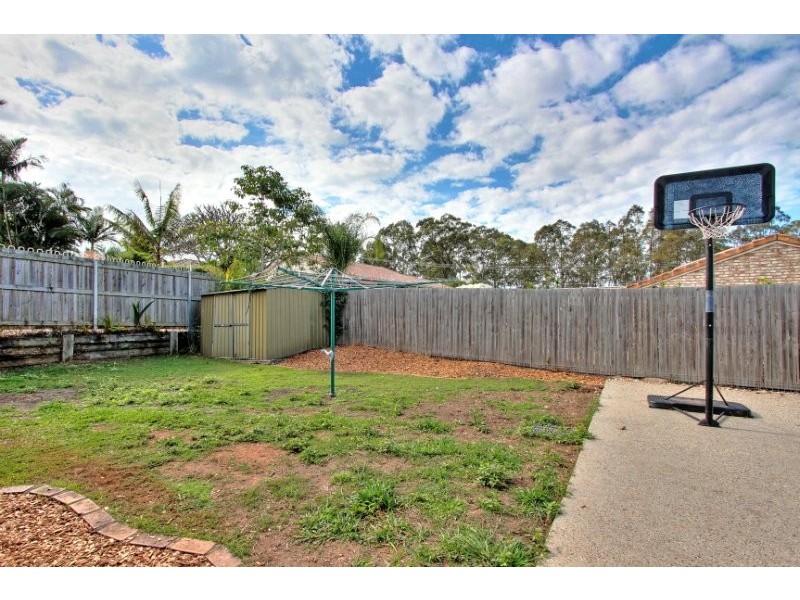 61 Ellendale Cres, Daisy Hill QLD 4127