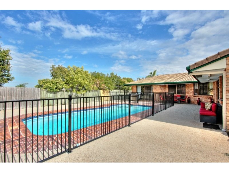 61 Ellendale Cres, Daisy Hill QLD 4127