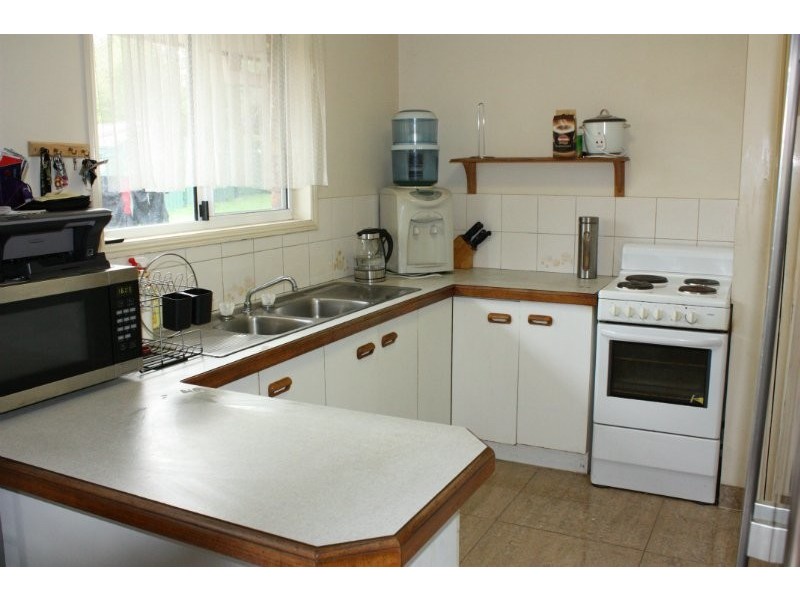 124 Castile Crescent, Edens Landing QLD 4207