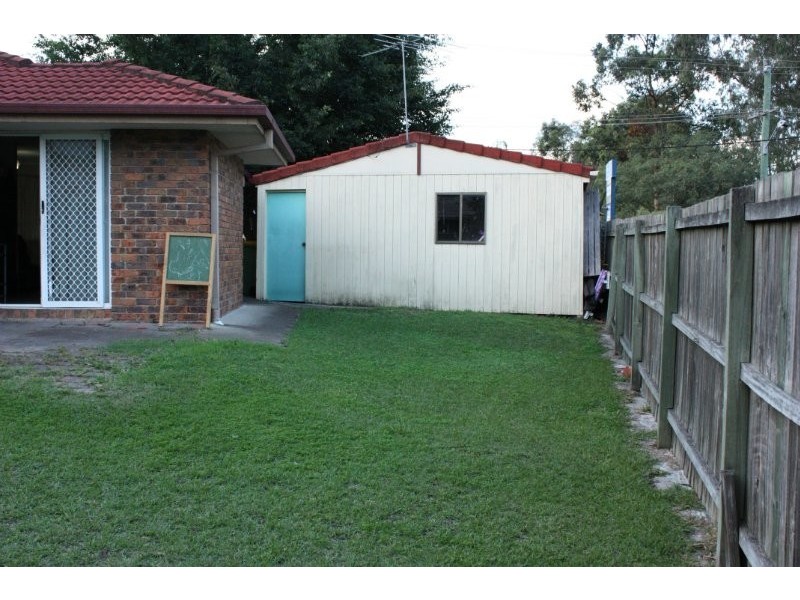 124 Castile Crescent, Edens Landing QLD 4207