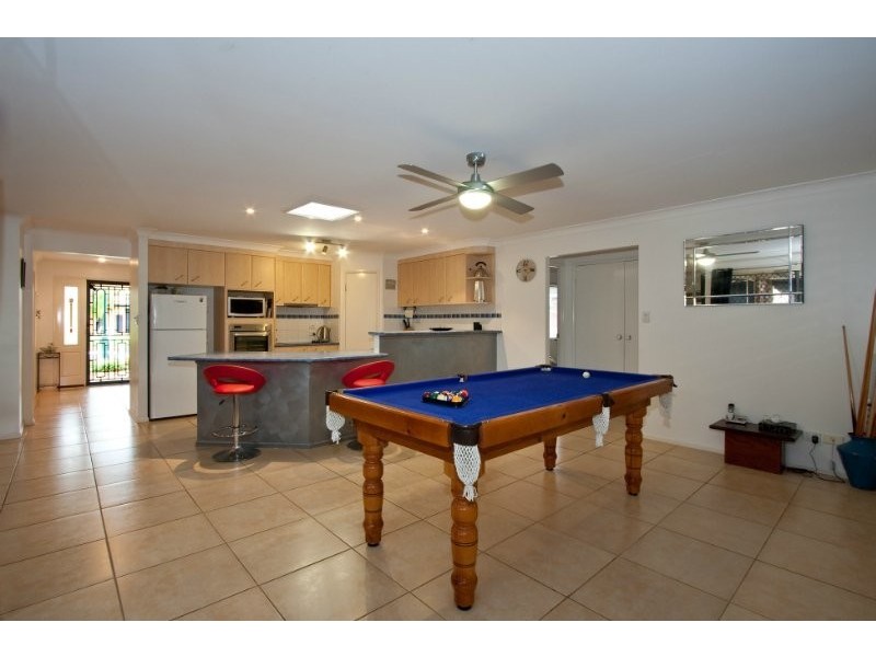 38 Lake Breeze Drive, Loganholme QLD 4129