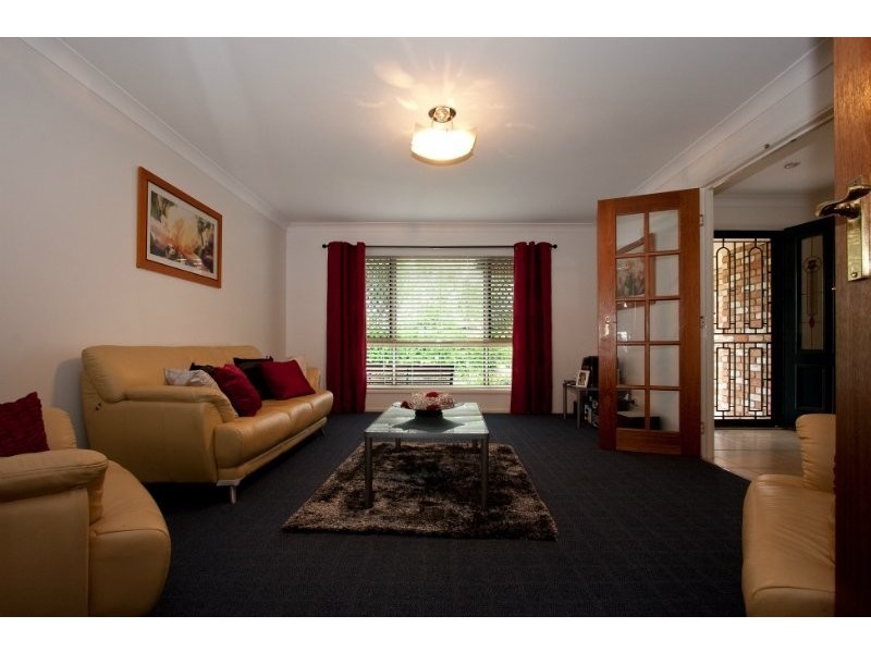 38 Lake Breeze Drive, Loganholme QLD 4129