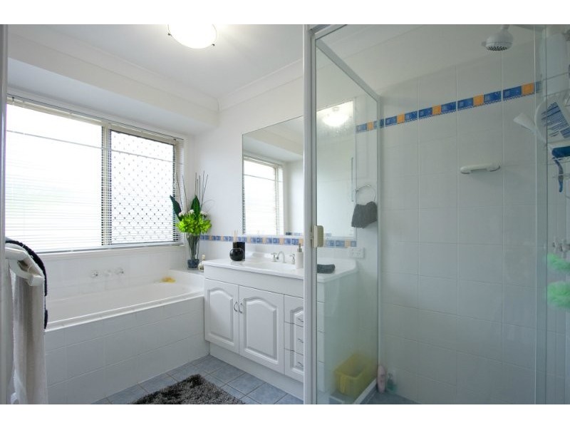 38 Lake Breeze Drive, Loganholme QLD 4129