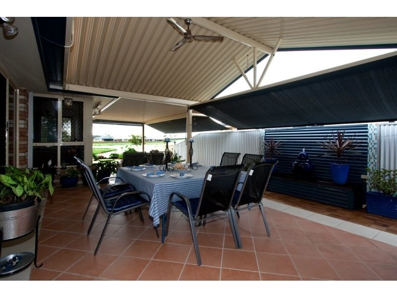 38 Lake Breeze Drive, Loganholme QLD 4129