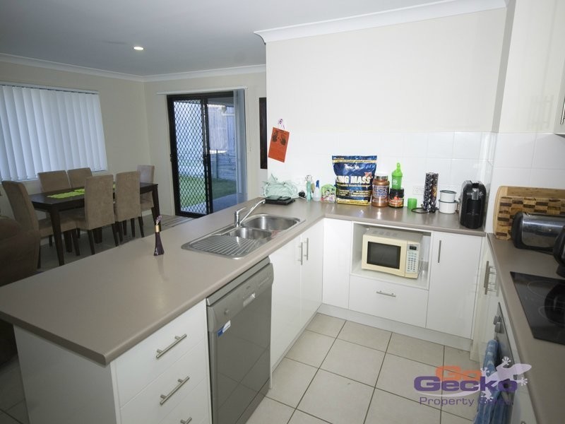 35 Grand Canyon Drive, Springfield Lakes QLD 4300