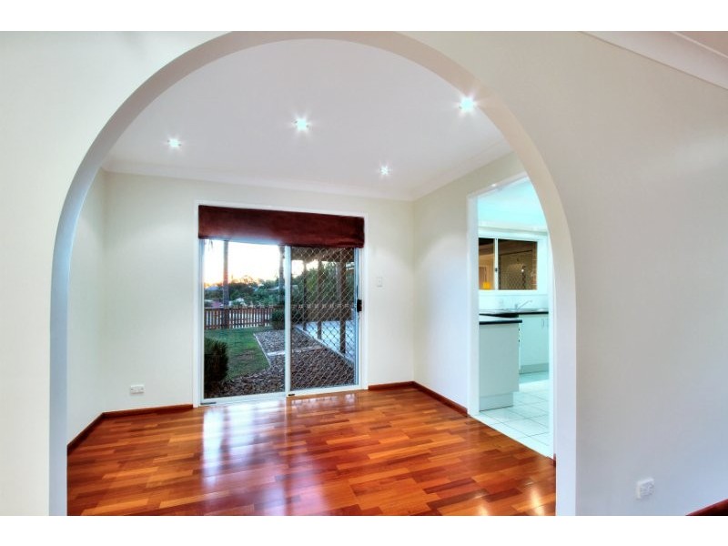 6 Meridian Ct, Tanah Merah QLD 4128