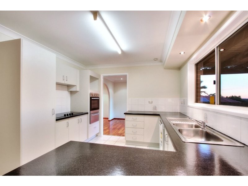 6 Meridian Ct, Tanah Merah QLD 4128