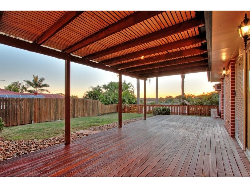 6 Meridian Ct, Tanah Merah QLD 4128