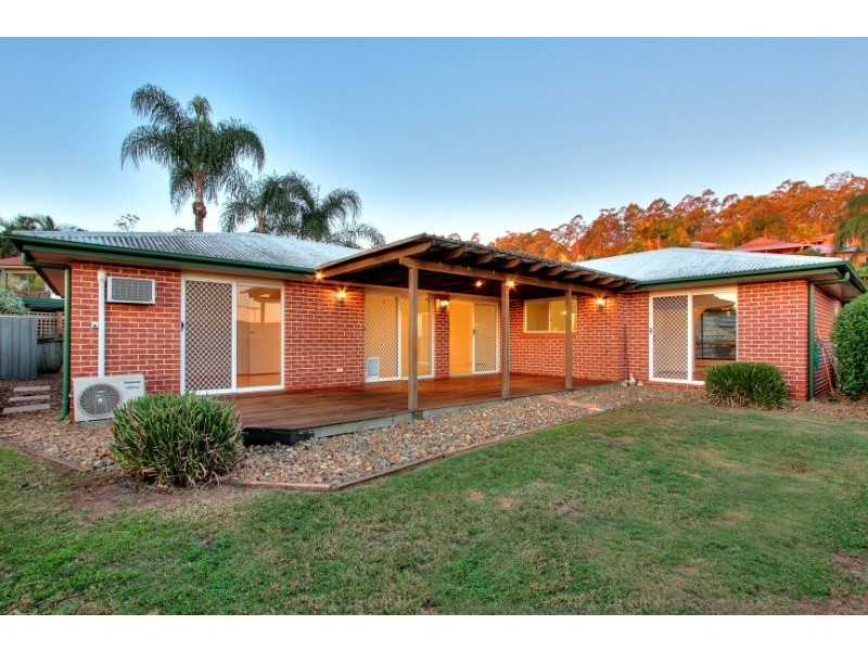 6 Meridian Ct, Tanah Merah QLD 4128