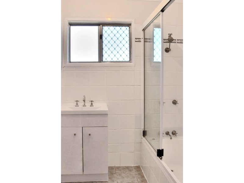 11 Connor St, Logan Central QLD 4114