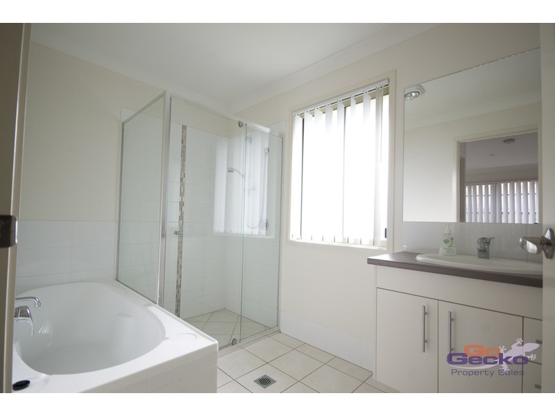 20 Francisca Drive, Augustine Heights QLD 4300