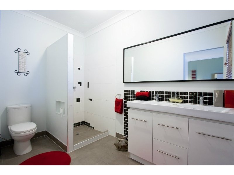 19 Bauple Crescent, Rochedale South QLD 4123