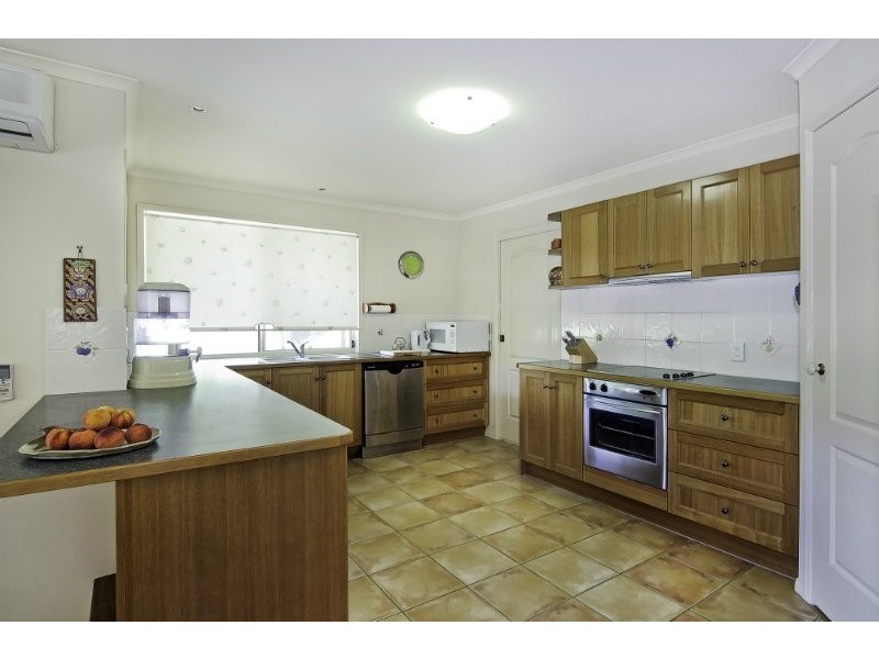 22 Tangadee Court, Shailer Park QLD 4128