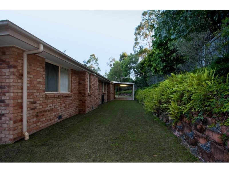 22 Tangadee Court, Shailer Park QLD 4128