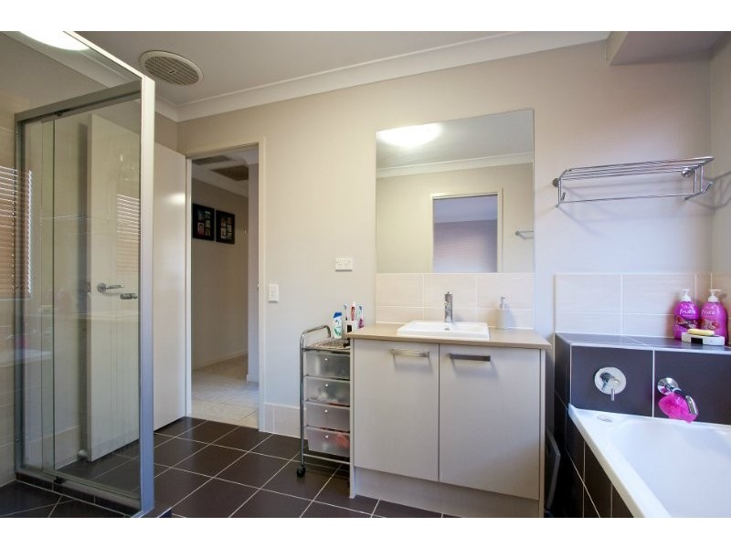 60 Constellation Drive, Loganholme QLD 4129