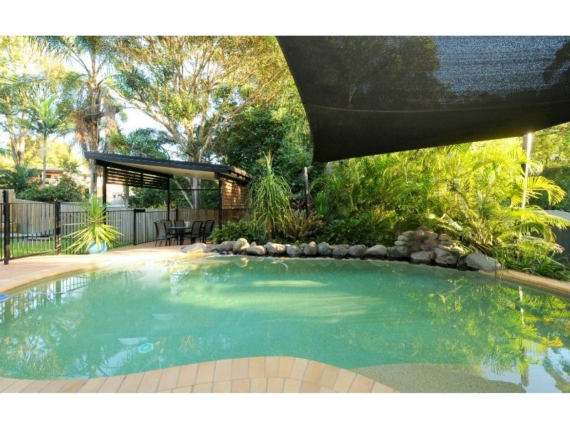 6 Jocelyn Grove, Springwood QLD 4127