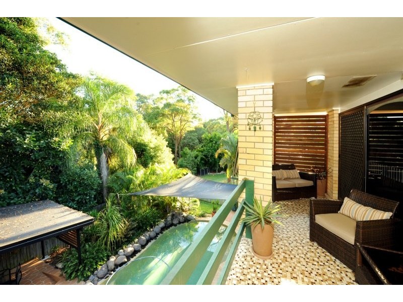 6 Jocelyn Grove, Springwood QLD 4127