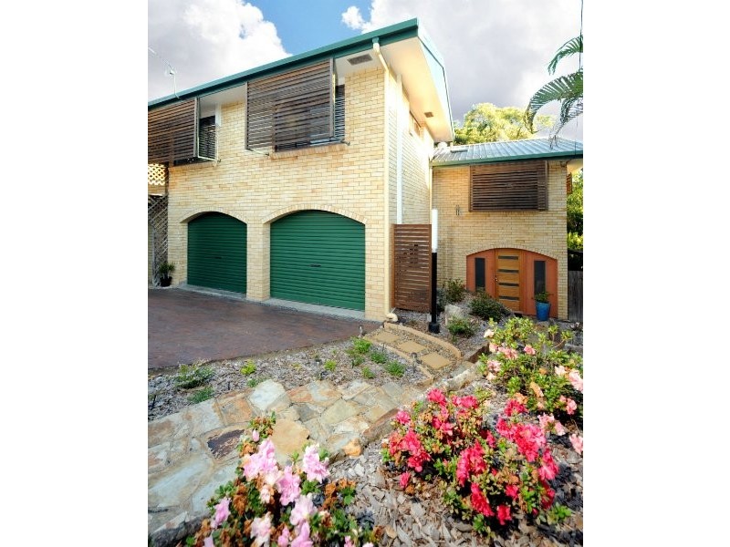 6 Jocelyn Grove, Springwood QLD 4127