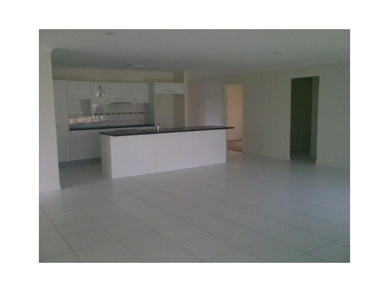 9 Goundry Drive, Holmview QLD 4207