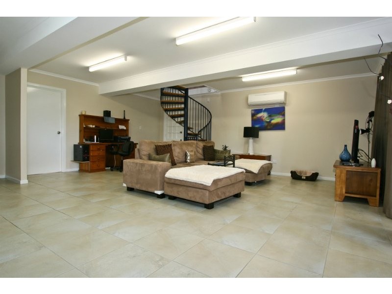 35 Danyenah Street, Loganholme QLD 4129