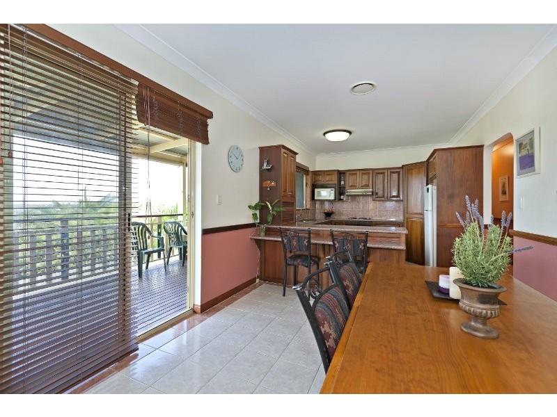 4 Elwyn Court, Springwood QLD 4127