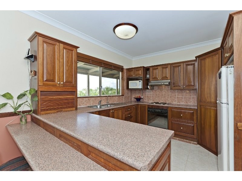 4 Elwyn Court, Springwood QLD 4127