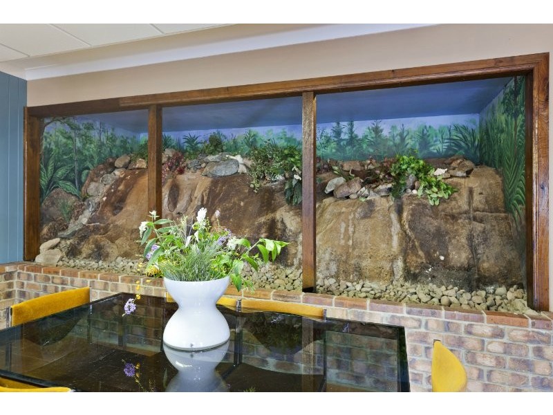 4 Elwyn Court, Springwood QLD 4127