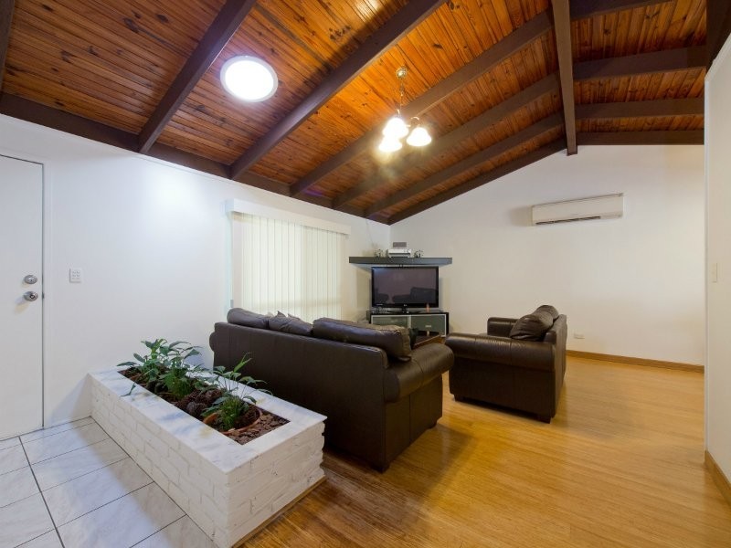 10 Merlin Court, Rochedale South QLD 4123