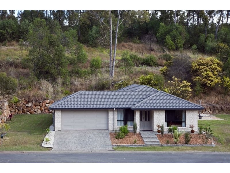 5 Range Drive, Tanah Merah QLD 4128