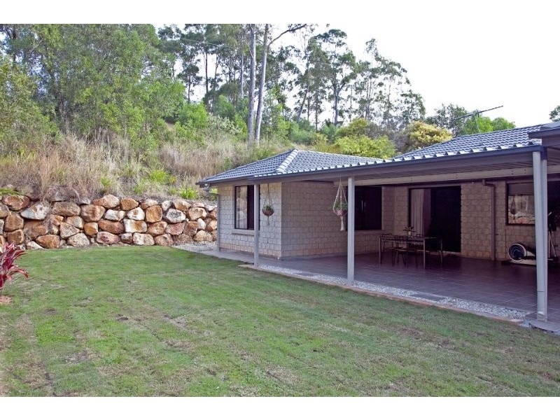 5 Range Drive, Tanah Merah QLD 4128