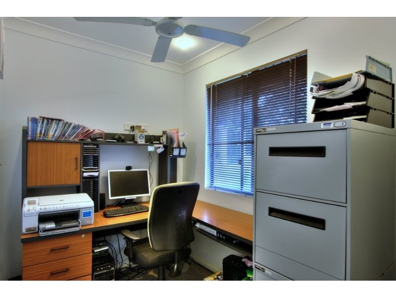 31 Lobelia Avenue, Daisy Hill QLD 4127