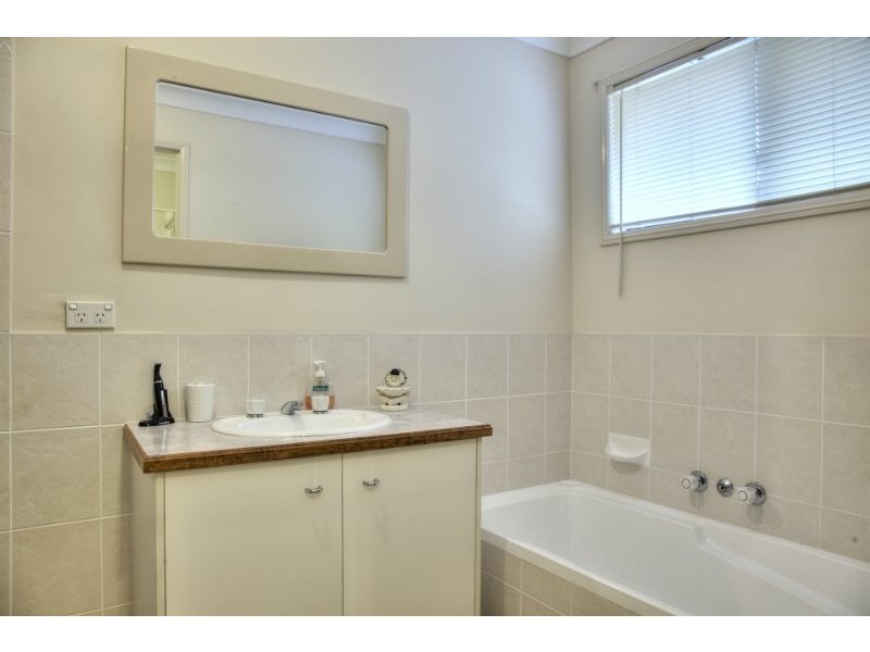 5 Greenview Avenue, Rochedale South QLD 4123