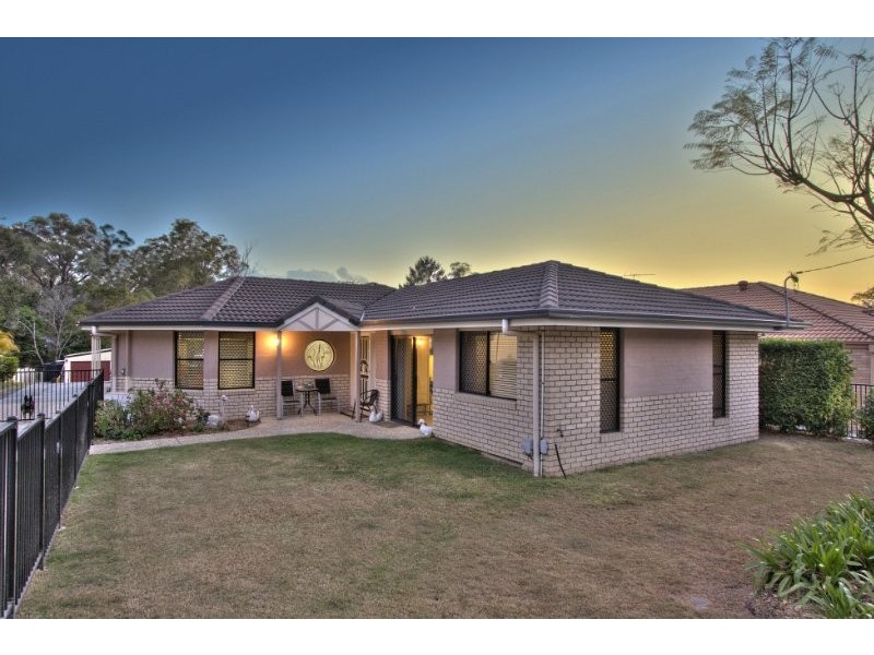 5 Greenview Avenue, Rochedale South QLD 4123