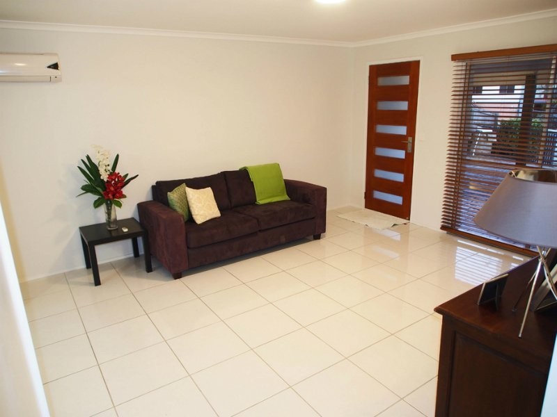 8 Trinette Street, Shailer Park QLD 4128