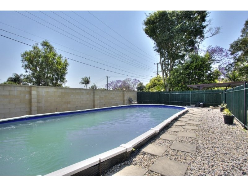 16 Boronia Avenue, Daisy Hill QLD 4127