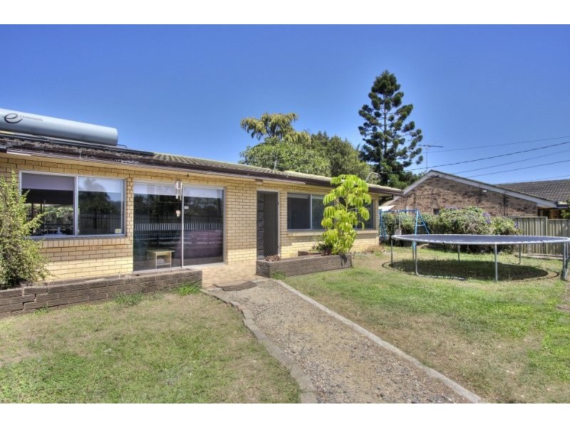 16 Boronia Avenue, Daisy Hill QLD 4127